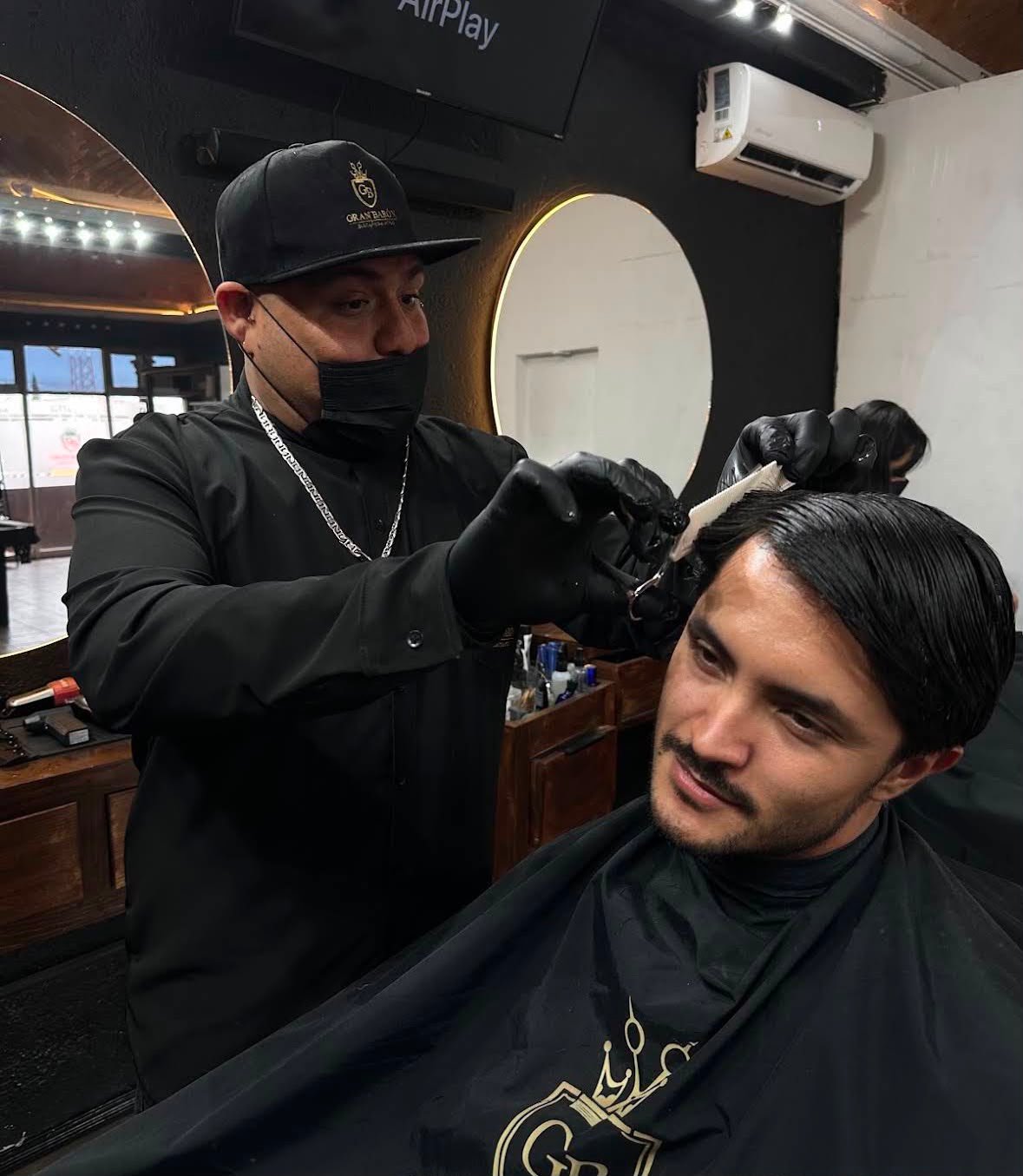 Delineado y perfilado de barba